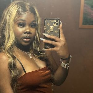 Meet your Posher, Lenaylah